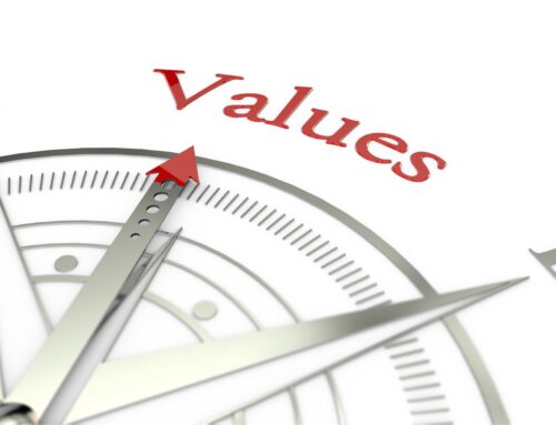 Kulturkern statt Wanddeko: So erarbeiten Sie Unternehmenswerte, die wirklich gelebt werden